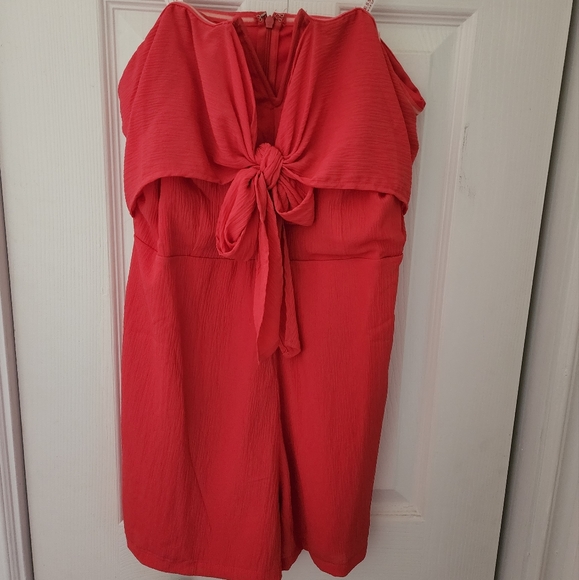 GUESS- Pink Strapless Tie-Front Romper - Picture 2 of 4